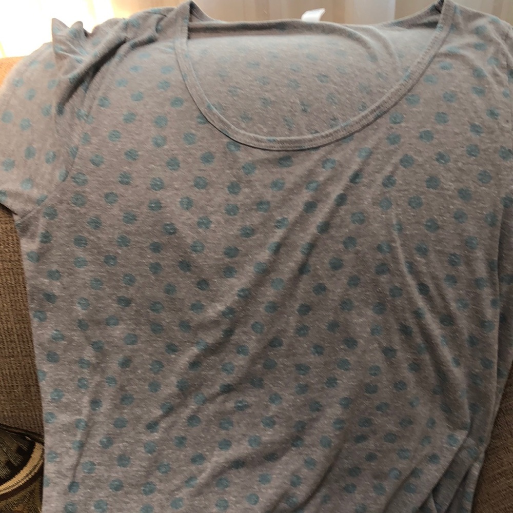LuLaRoe Classic Tee ( XL)
